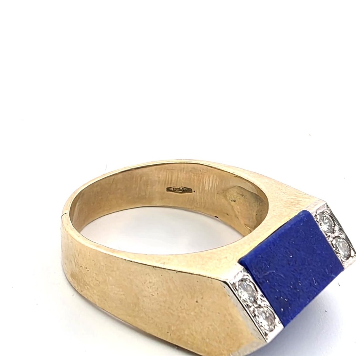 Bague Chevalière en or jaune, lapis-lazuli et diamants - Castafiore