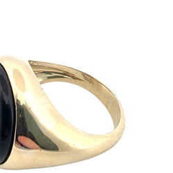 Bague Chevalière en or jaune, onyx et diamant - Castafiore
