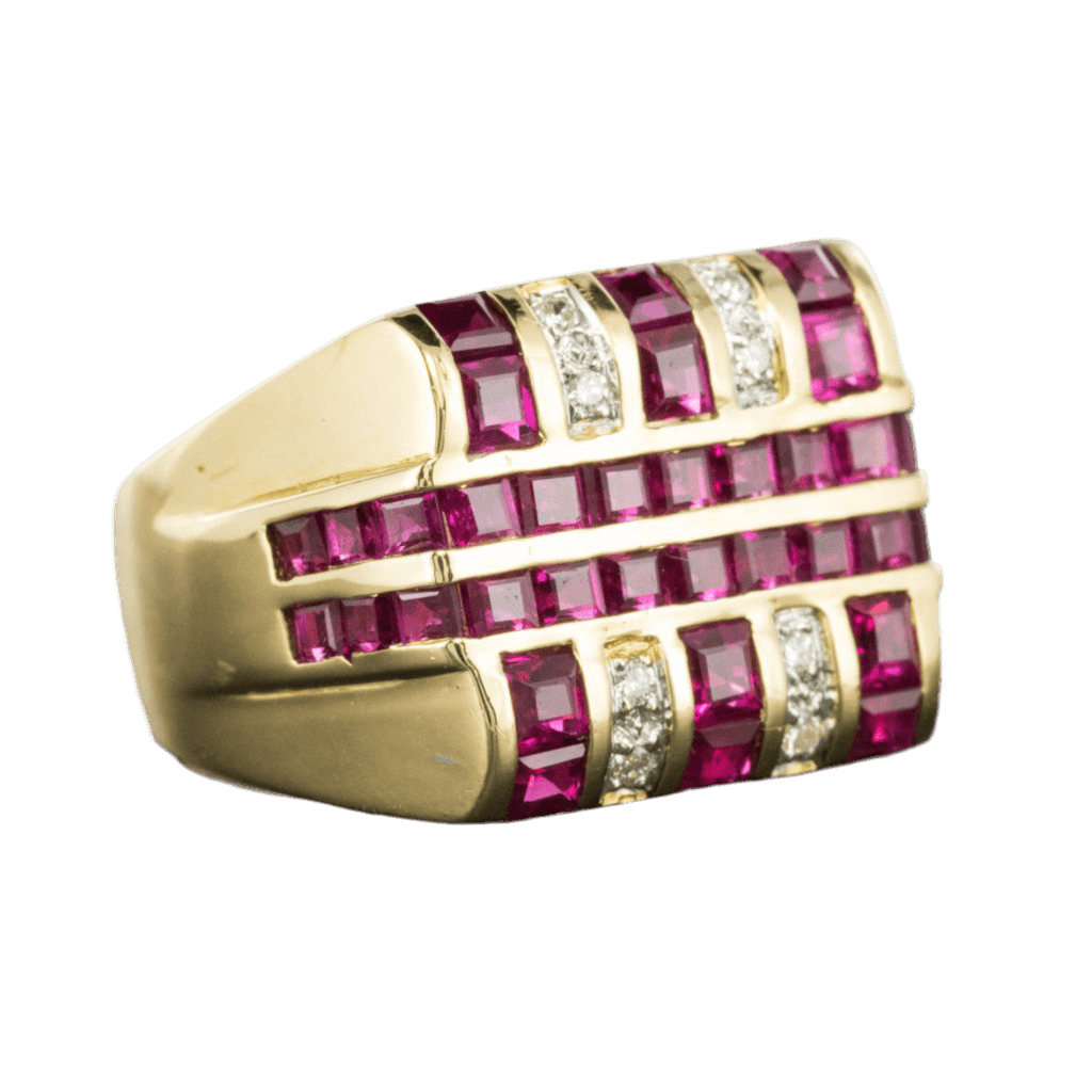 Bague Chevalière en or jaune, rubis et diamants - Castafiore