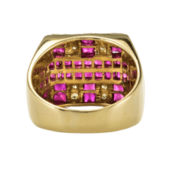 Bague Chevalière en or jaune, rubis et diamants - Castafiore