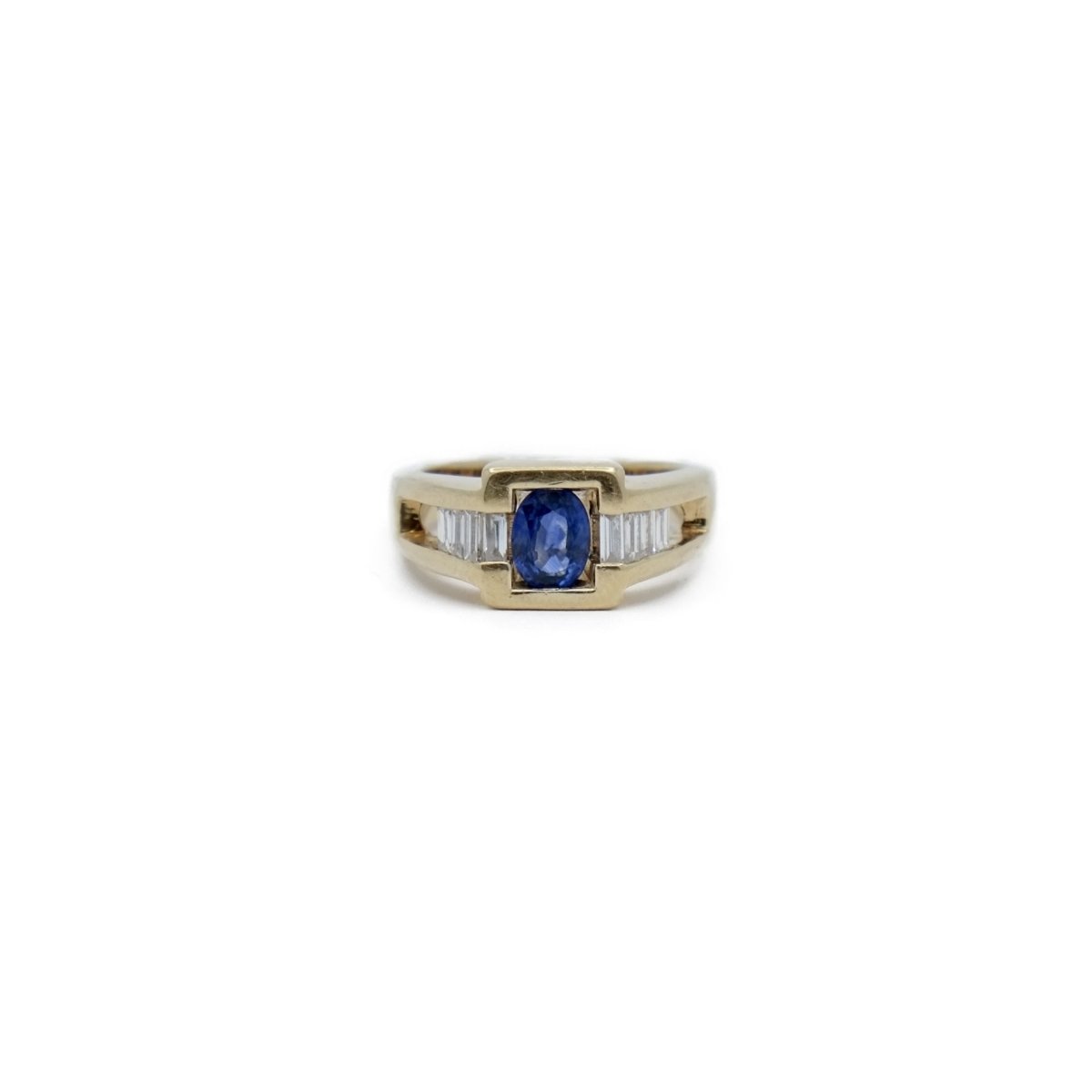 Bague Chevalière en or jaune, saphir et diamants - Castafiore