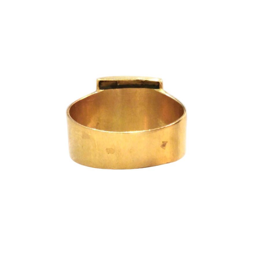 Bague Chevalière en or jaune, saphirs et diamant - Castafiore