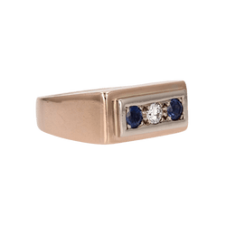 Bague Chevalière en or rose, saphirs et diamant - Castafiore