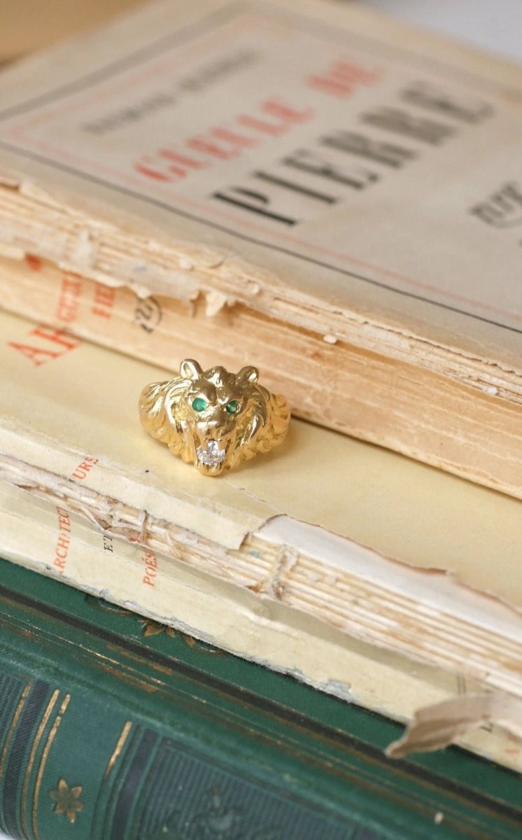 Bague chevalière Lion or jaune et diamant - Castafiore