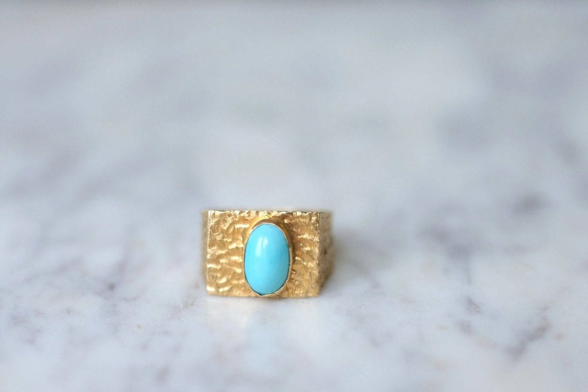 Bague chevalière or martelé et turquoise - Castafiore