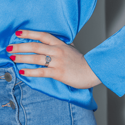 Bague CHOPARD "Happy Diamonds en or blanc et diamant - Castafiore