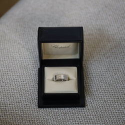 Bague Chopard "Ice Cube" Or Gris 18k . Taille 55. ref 82/3795. Boite d'origine. - Castafiore