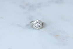 Bague Cible Art Déco Diamants 0,75 Ct sur Or blanc et Platine - Castafiore