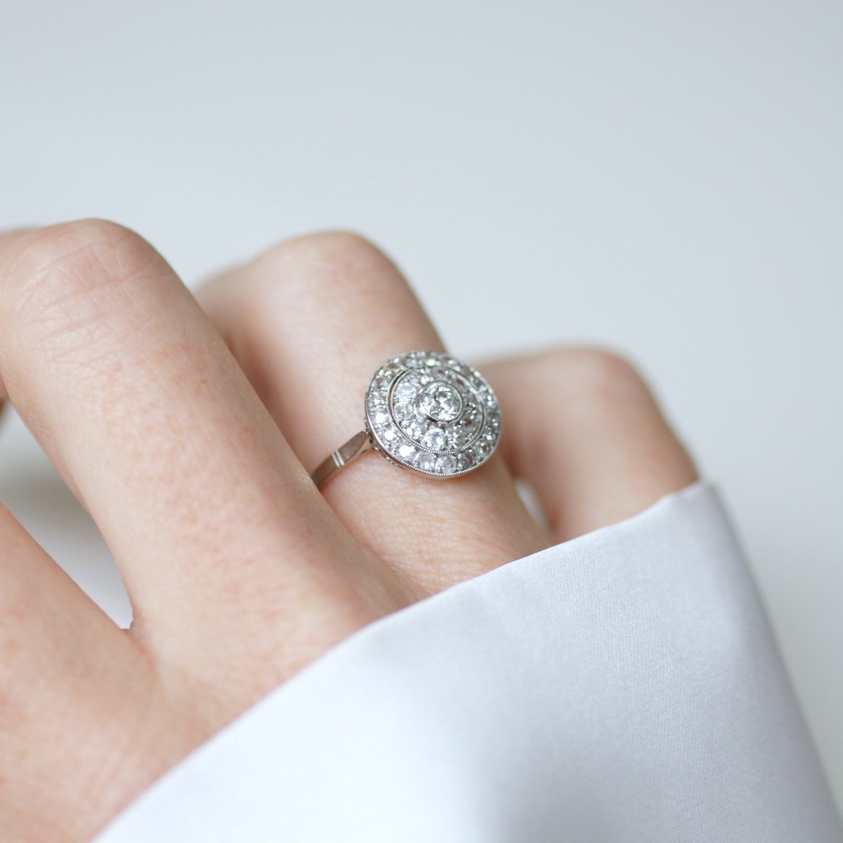 Bague Cible en platine et diamants - Castafiore