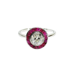 Bague Cible en platine, rubis, et diamants - Castafiore
