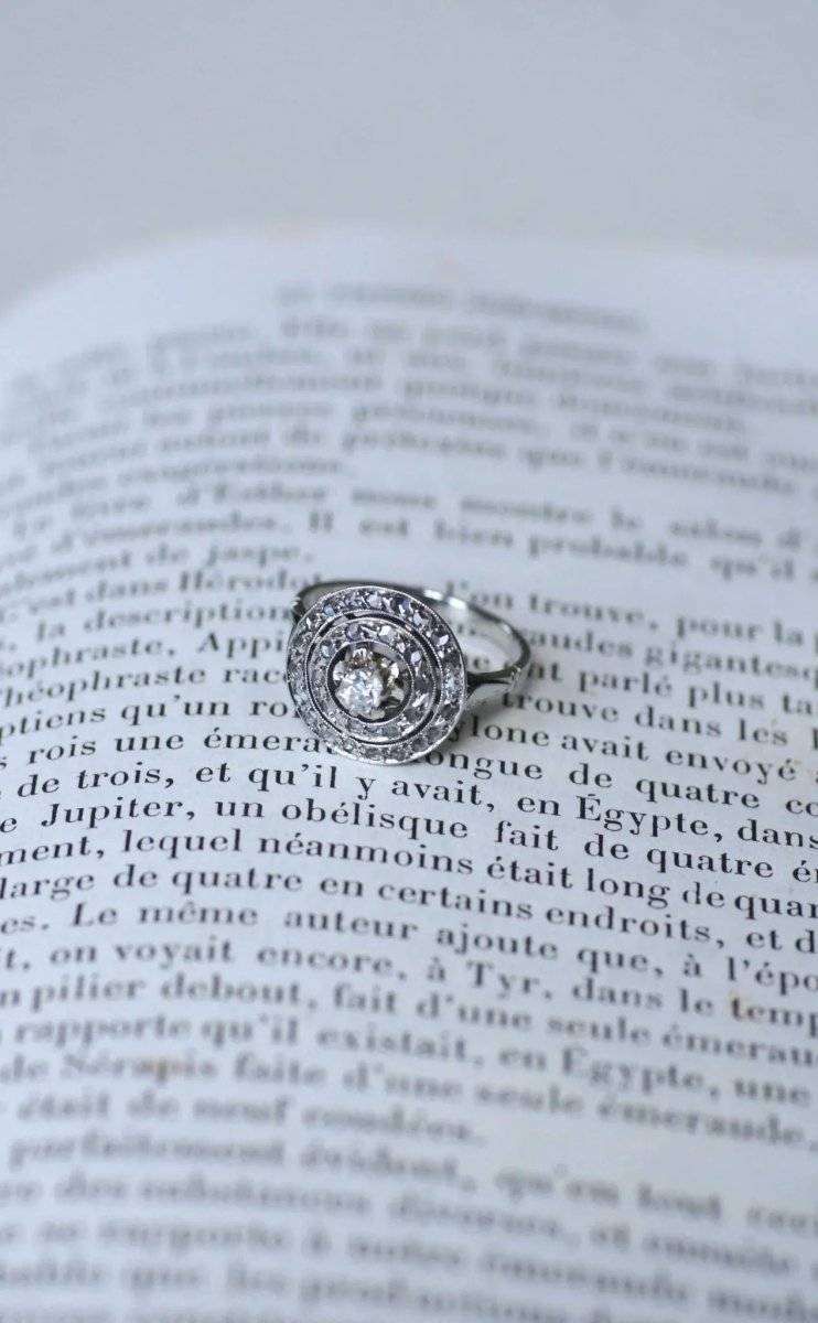 Bague Cible Ronde Art Déco Diamants - Castafiore