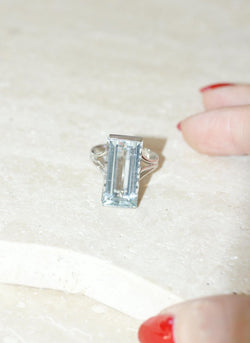 Bague Cocktail Aigue Marine 8,00 Cts sur Or Blanc - Castafiore