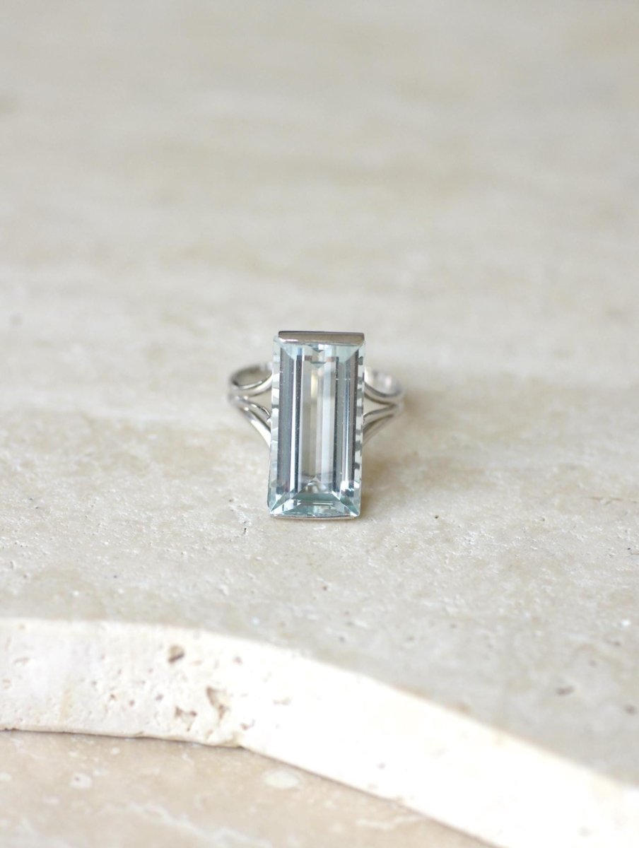 Bague Cocktail Aigue Marine 8,00 Cts sur Or Blanc - Castafiore