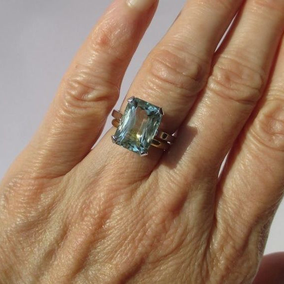 Bague Cocktail Aigue - marine rectangulaire 7 carats Platine - Castafiore