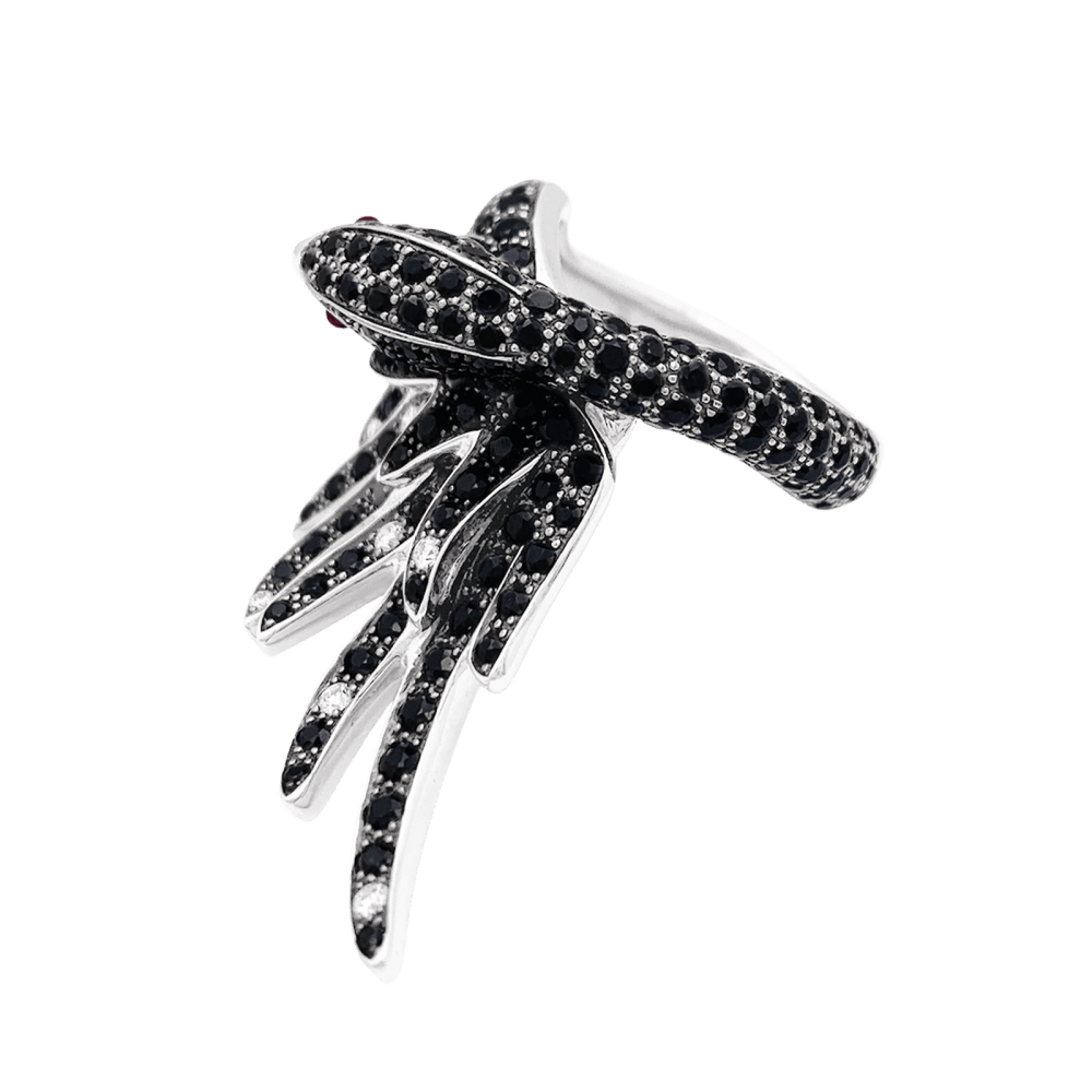 Bague Cocktail BOUCHERON "Cypris le Cygne" en or blanc, saphirs, rubis et diamants - Castafiore