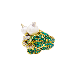 Bague Cocktail DIOR "Jardins de Milly-la-Forêt” en blanc, or jaune, émeraudes, tsavorites, perles et diamants - Castafiore
