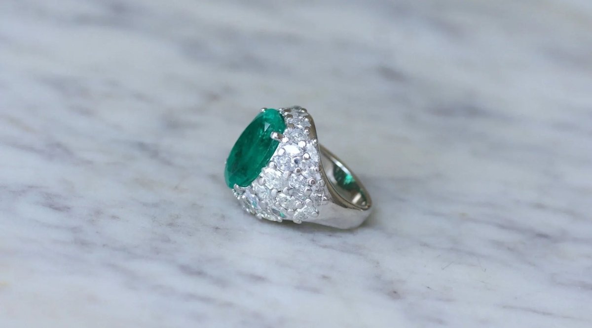 Bague Cocktail Emeraude Colombienne 11.53 Cts et Diamants - Castafiore