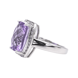 Bague Cocktail en or blanc, améthyste et diamants - Castafiore