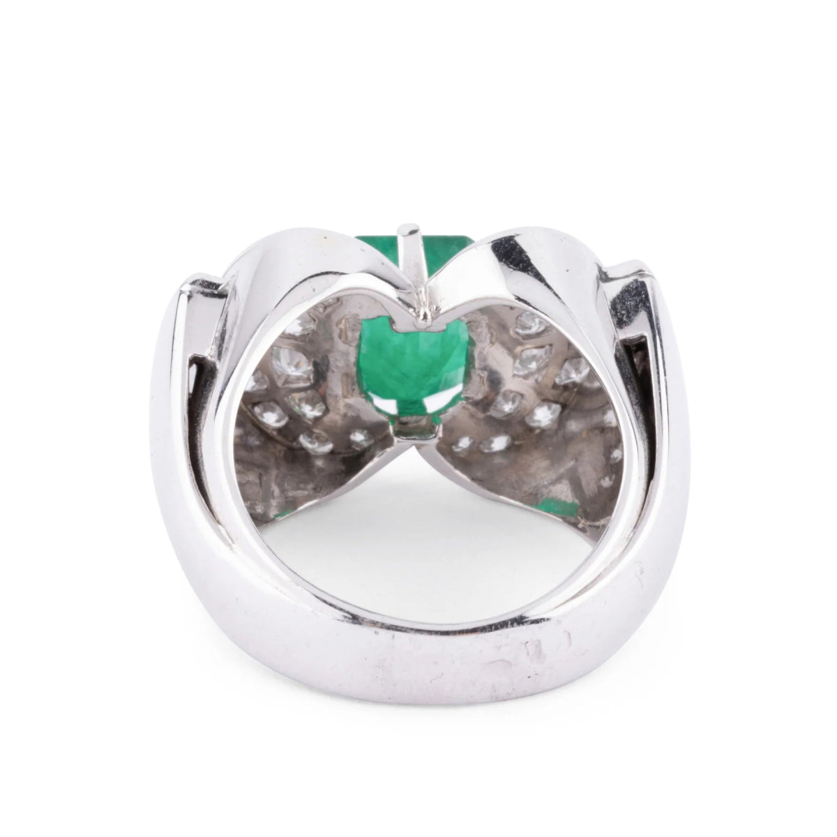 Bague Cocktail en or blanc, émeraude et diamants - Castafiore