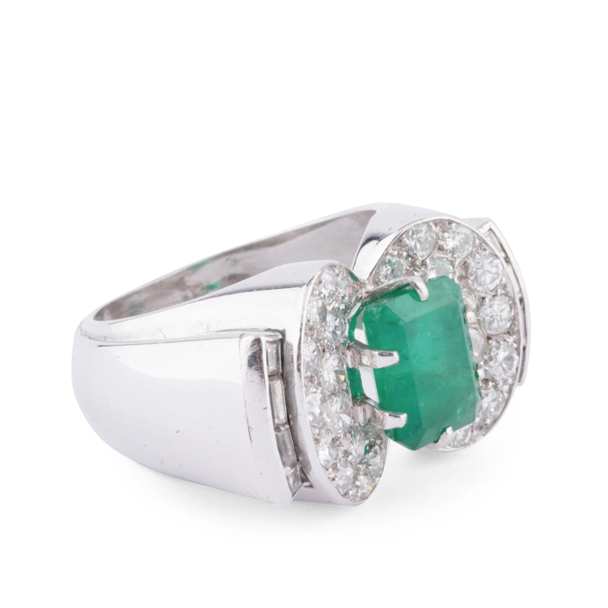 Bague Cocktail en or blanc, émeraude et diamants - Castafiore