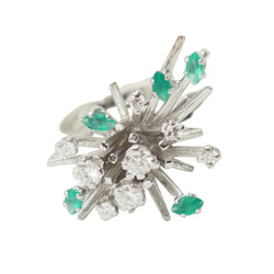 Bague Cocktail en or blanc, émeraudes et diamants - Castafiore
