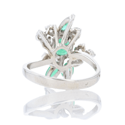 Bague Cocktail en or blanc, émeraudes et diamants - Castafiore