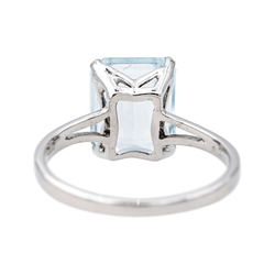 Bague Cocktail en or blanc et aigue - marine - Castafiore