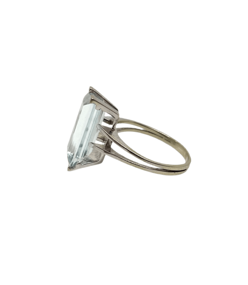 Bague Cocktail en or blanc et aigue - marine - Castafiore