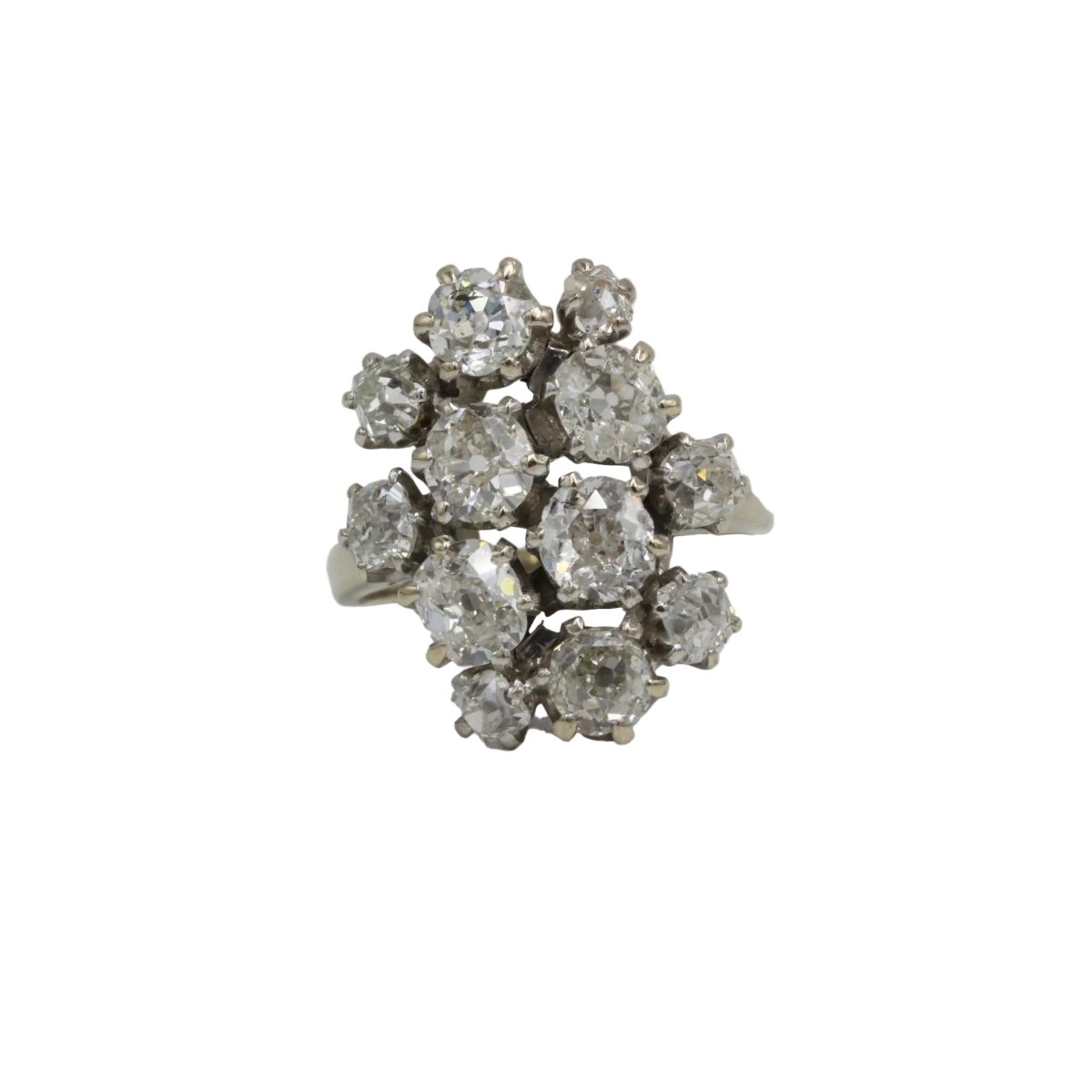 Bague Cocktail en or blanc et diamants - Castafiore