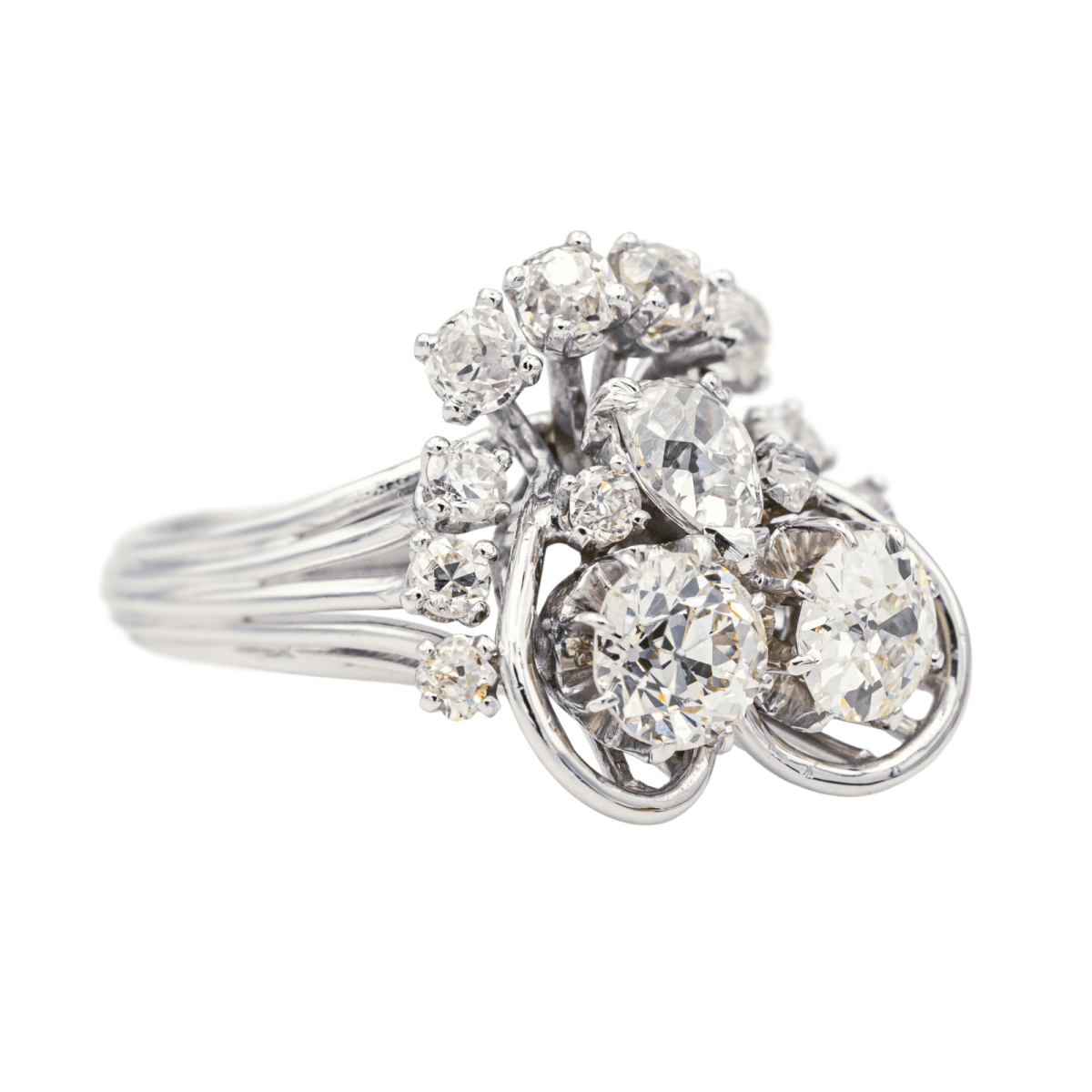 Bague Cocktail en or blanc et diamants - Castafiore