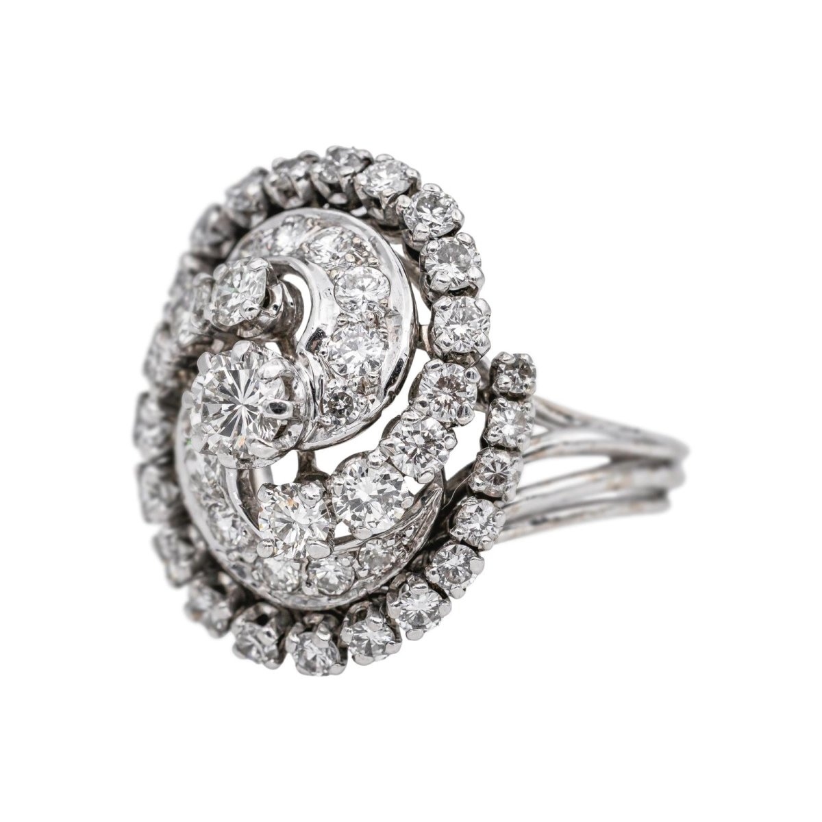 Bague Cocktail en or blanc et diamants - Castafiore
