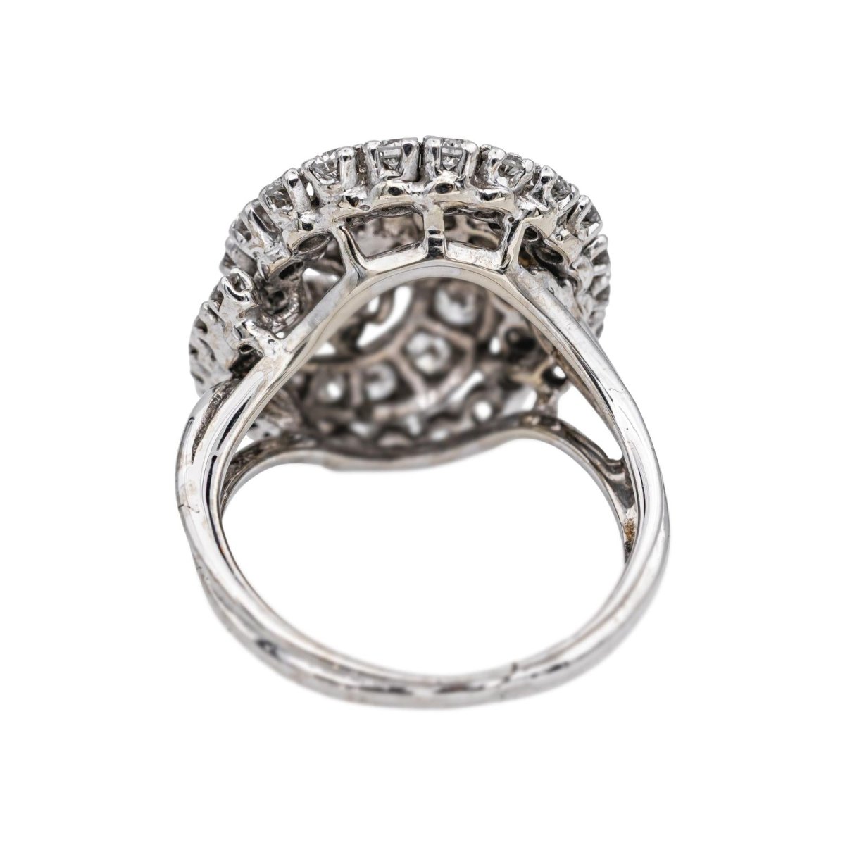 Bague Cocktail en or blanc et diamants - Castafiore