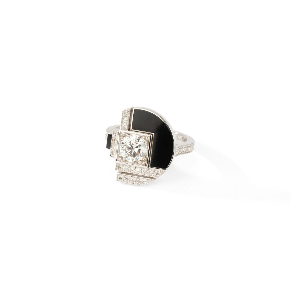 Bague Cocktail en or blanc, laque noire et diamants - Castafiore