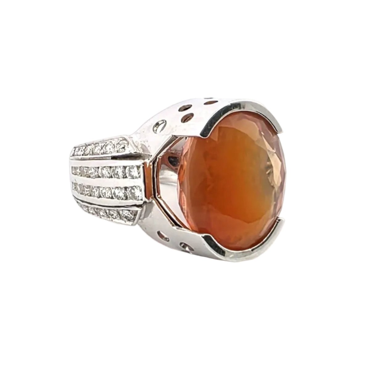 Bague Cocktail en or blanc, opale et diamants - Castafiore