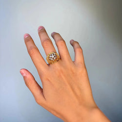 Bague Cocktail en or blanc, or jaune et diamants - Castafiore