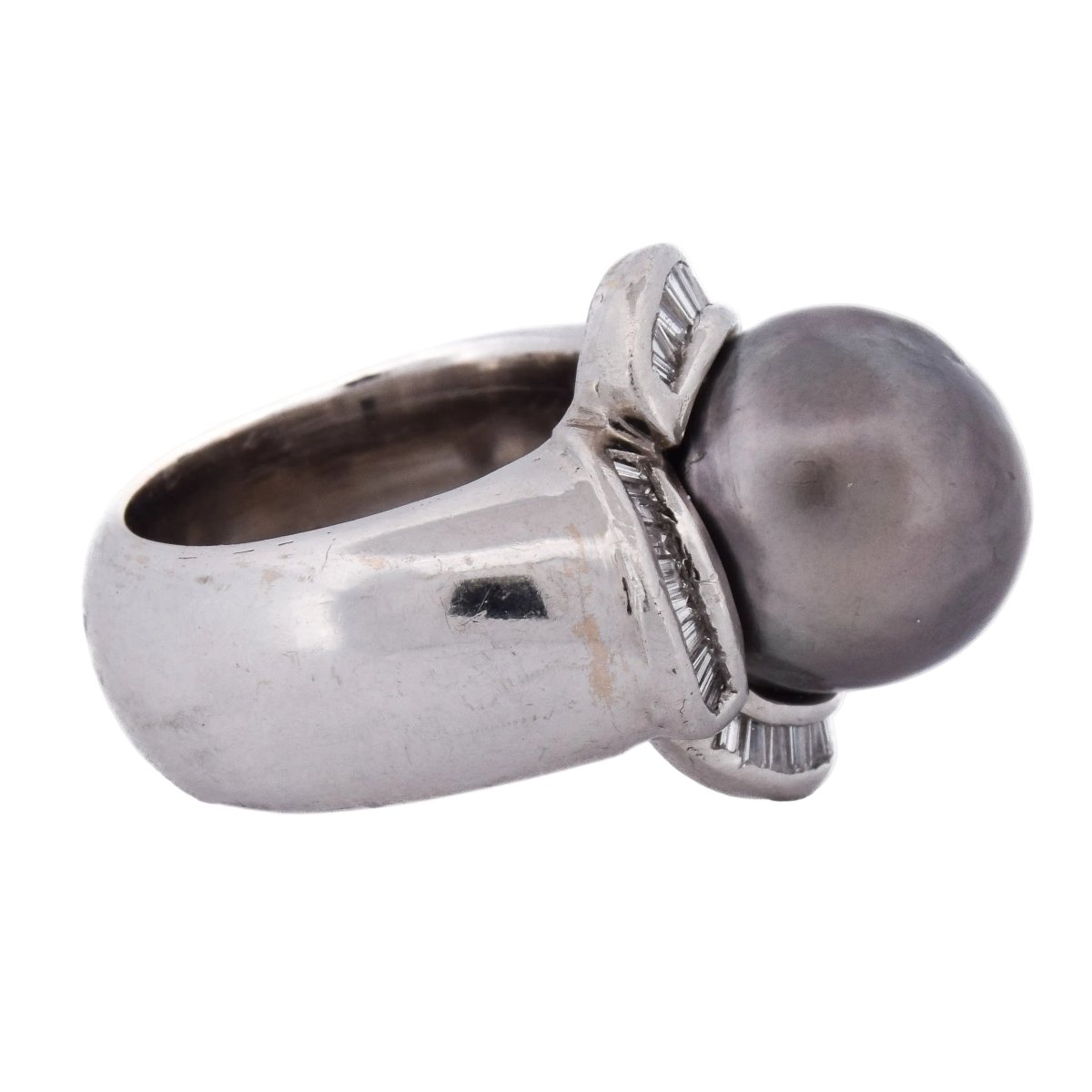 Bague Cocktail en or blanc, perle et diamants - Castafiore