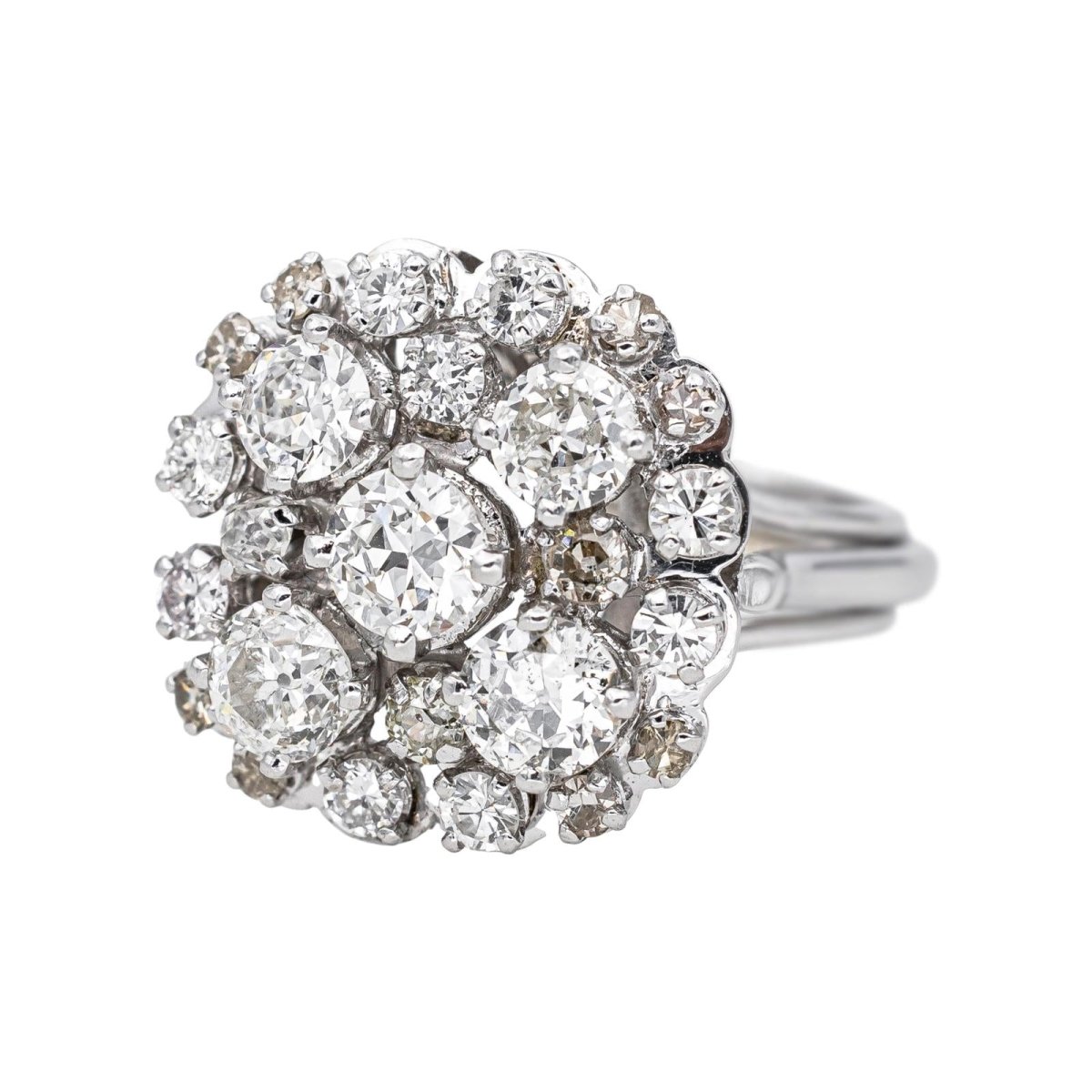 Bague Cocktail en or blanc, platine et diamants - Castafiore