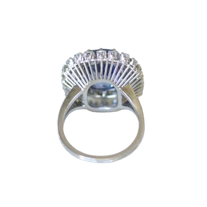 Bague Cocktail en or blanc, saphir et diamants - Castafiore