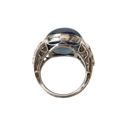 Bague Cocktail en or blanc, saphir et diamants - Castafiore