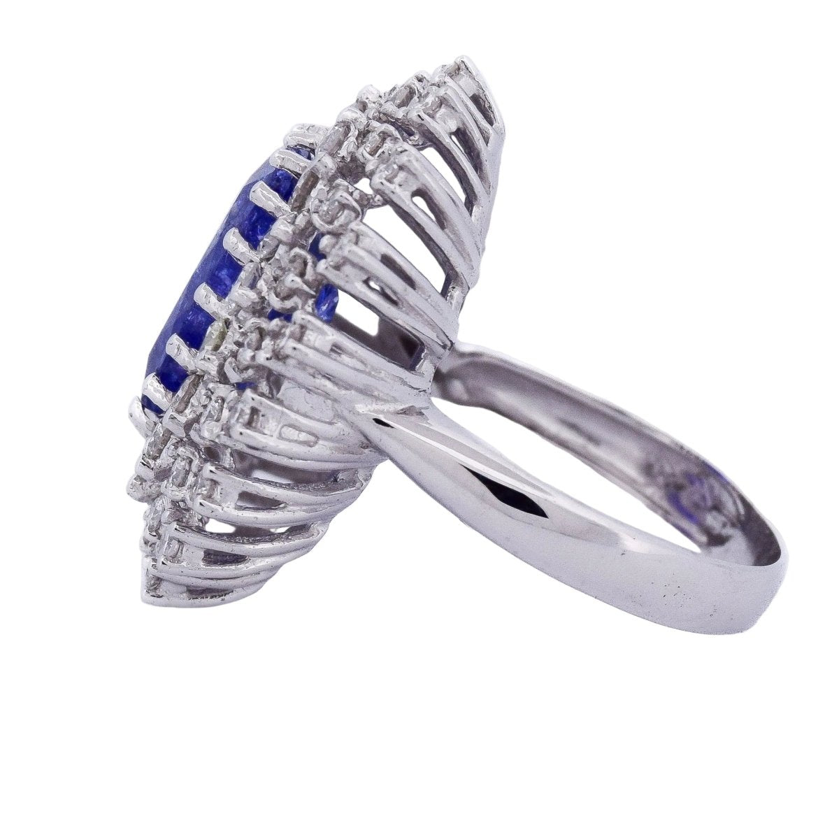 Bague Cocktail en or blanc, tanzanite et diamants - Castafiore