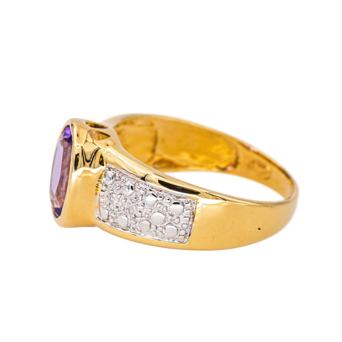 Bague Cocktail en or jaune, améthyste, et diamants - Castafiore