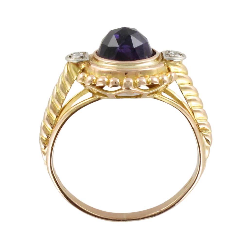 Bague Cocktail en or jaune, améthyste et diamants - Castafiore