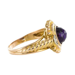 Bague Cocktail en or jaune, améthyste et diamants - Castafiore