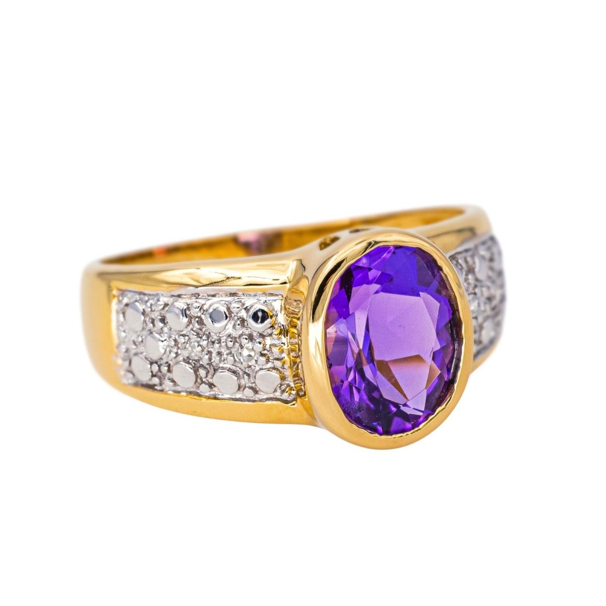 Bague Cocktail en or jaune, améthyste, et diamants - Castafiore