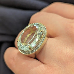 Bague cocktail en or jaune diamants et topaze - Castafiore