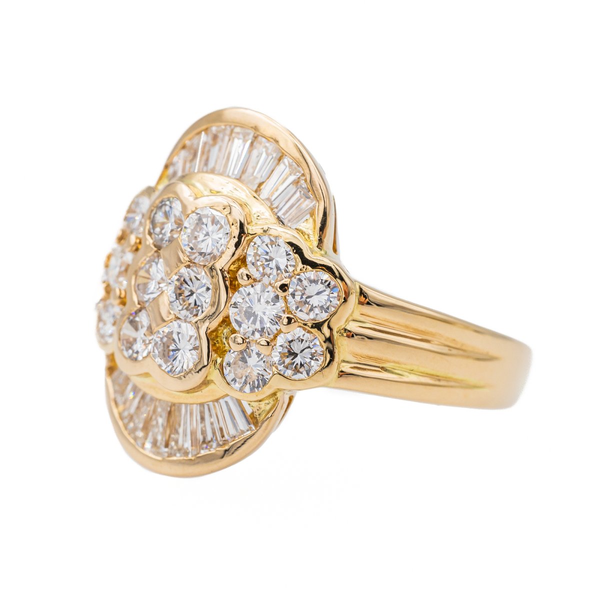 Bague Cocktail en or jaune et diamant - Castafiore