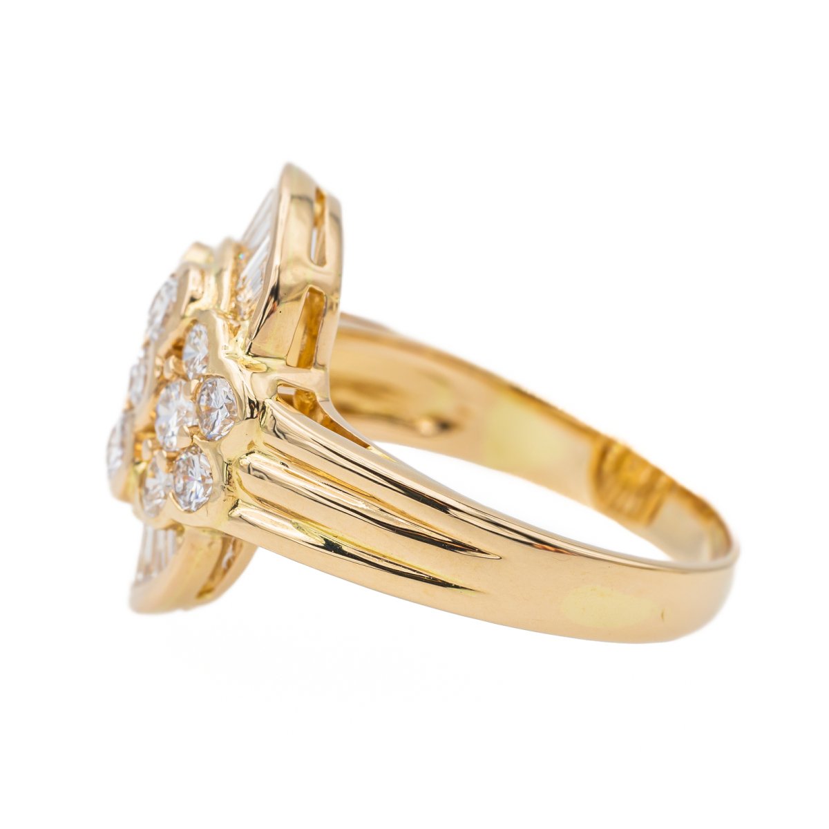 Bague Cocktail en or jaune et diamant - Castafiore