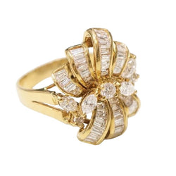 Bague Cocktail en or jaune et diamants - Castafiore