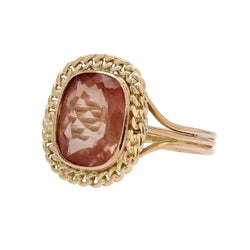 Bague Cocktail en or jaune et pierre de soleil - Castafiore