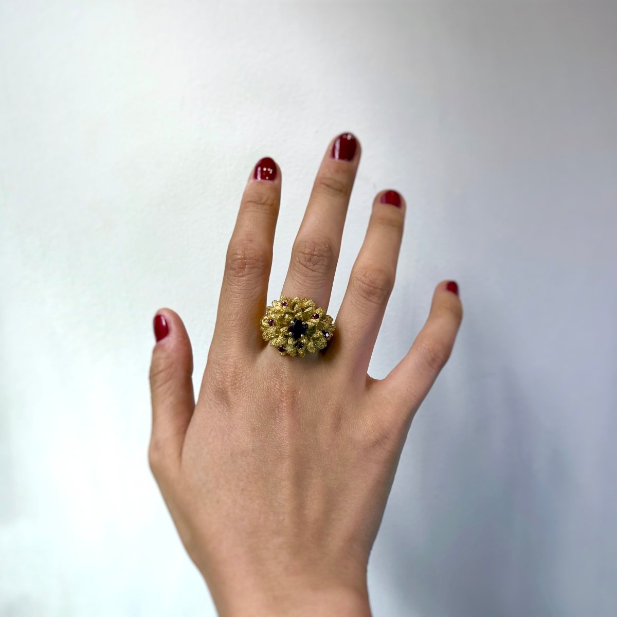Bague Cocktail en or jaune et rubis - Castafiore